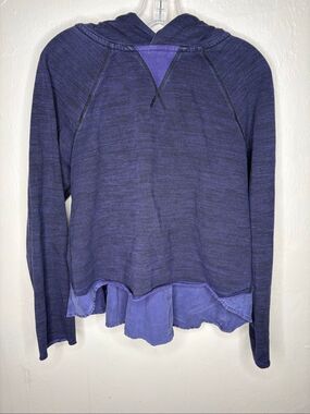 Lululemon Women's Pull Me Over Purple Long Sleeve Hooded Sweatshirt Size Small (